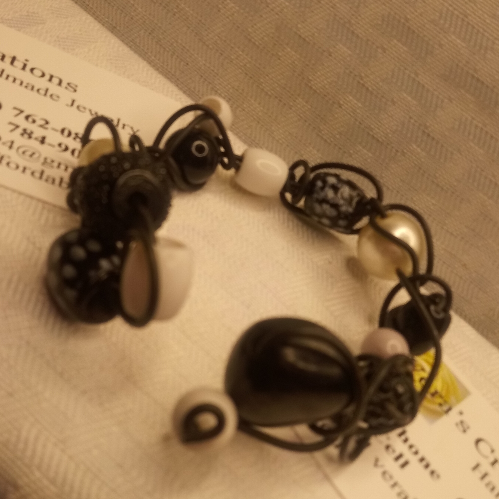 Jewelry - Picture 5 of 8